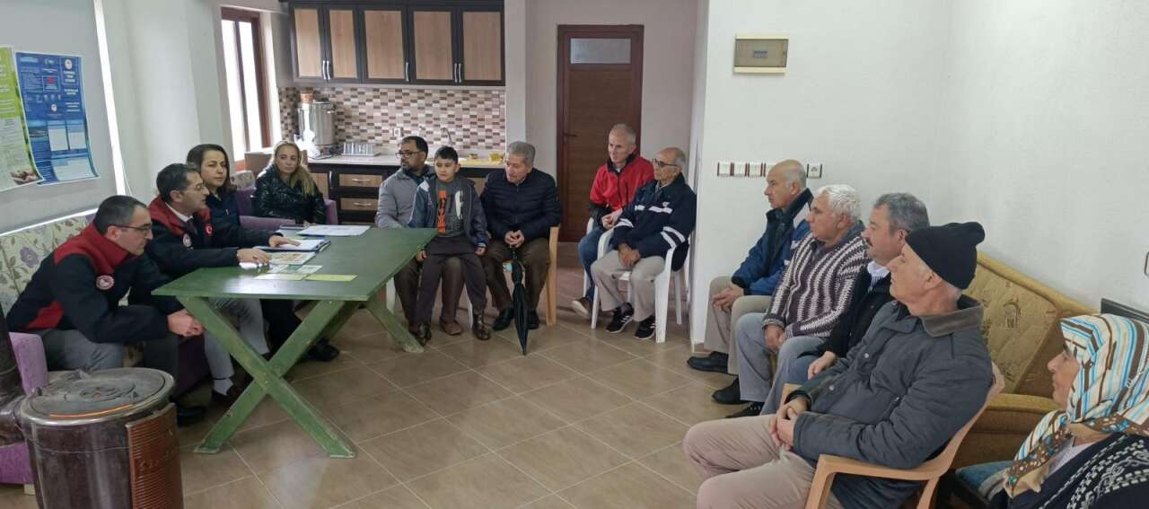 Muğla’da Çiftçilere Uygulamalı Eğitim: Çiftçi Tarla Okulları Başladı 3